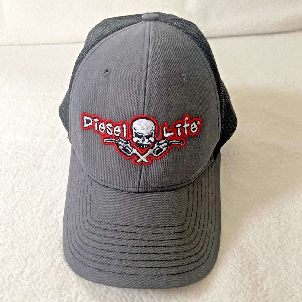 Diesel Life Mens One Size Trucker Hat Gray Skull Fuel Nozzle Snapback Cap